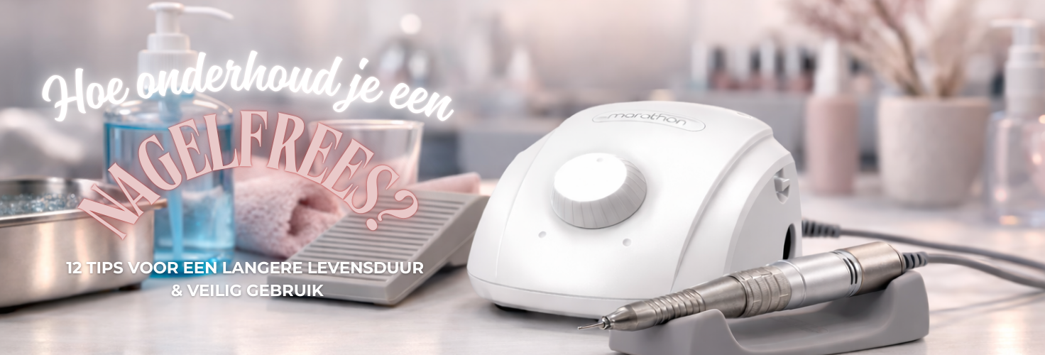 Professionele nagelfrees met handstuk in salonomgeving